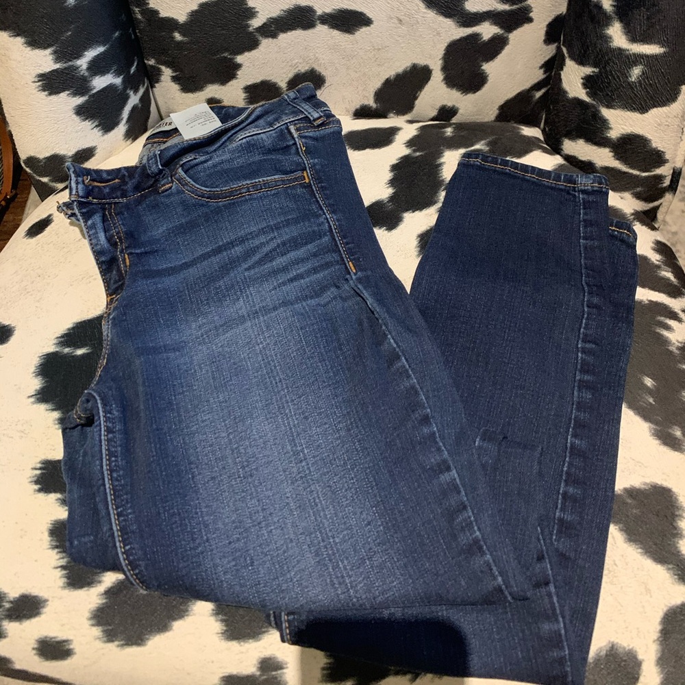 Hollister Super Skinny Jeans 7R (28)